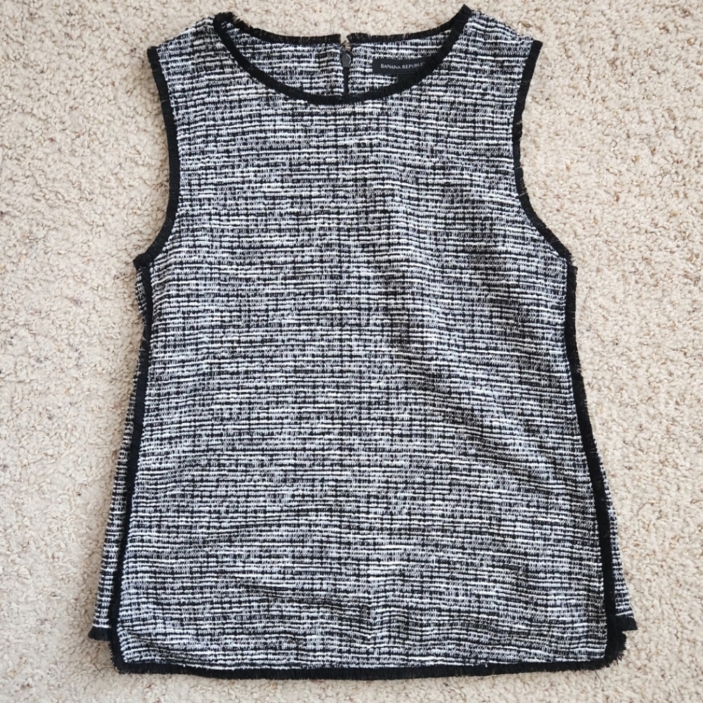 Banana Republic Tank Top Women's Size Medium Black White‎ Tweed Frayed Edging
